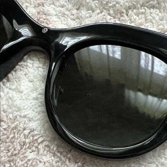 Le Specs Air Heart Black Cat-Eye Sunglasses - Picture 5 of 9